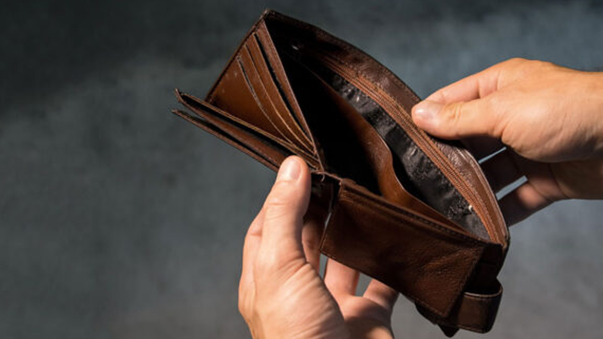 Quali sono le conseguenze se l’inquilino non paga le spese condominiali? La legge lo spiega